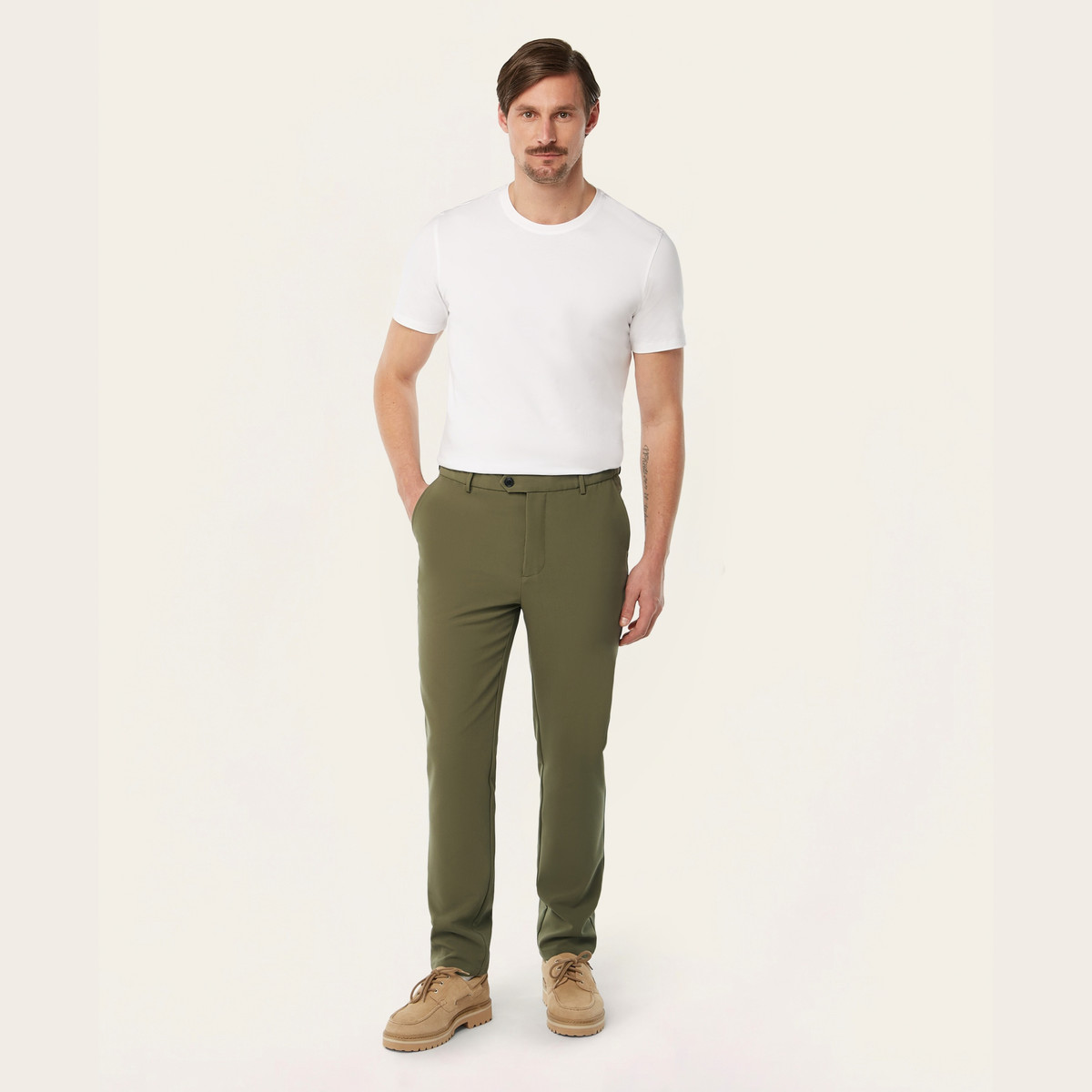 Regular Travel Pants Olive