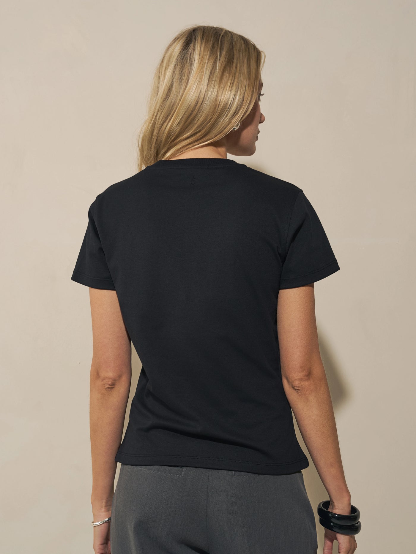 Gen 1: Slim T-shirt - Black