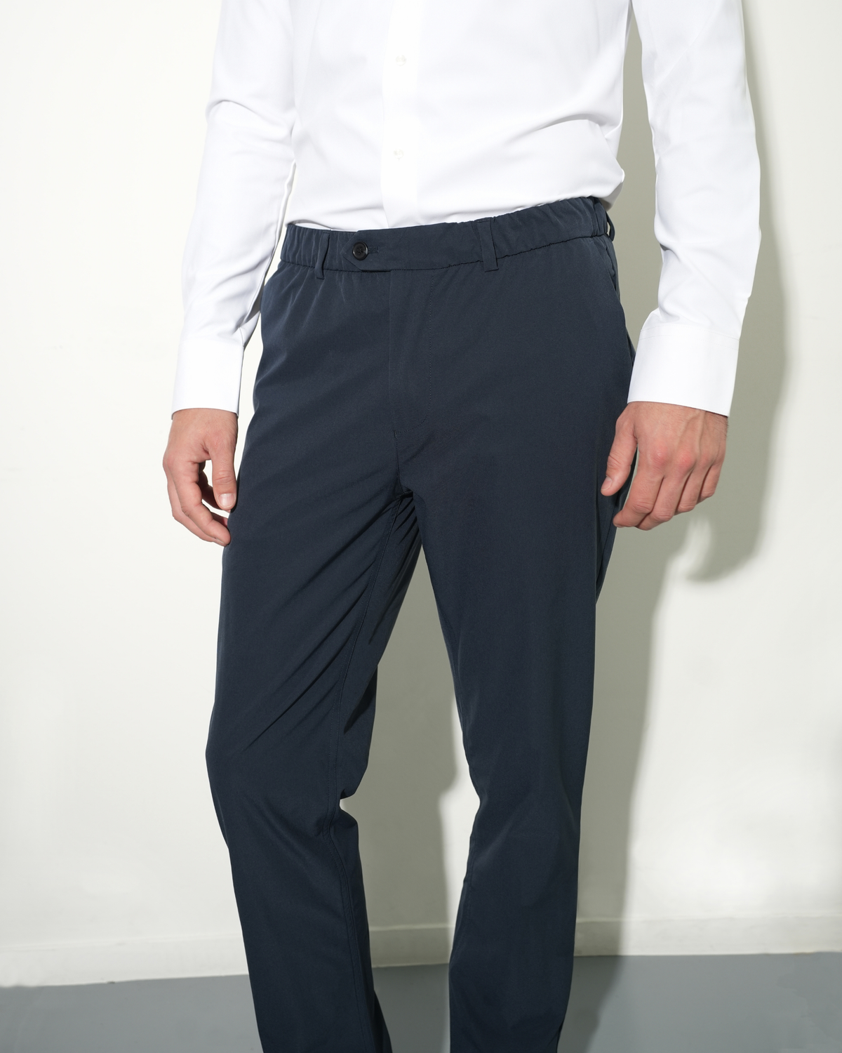 Light-weight pants navy